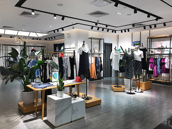 丹比奴实体店