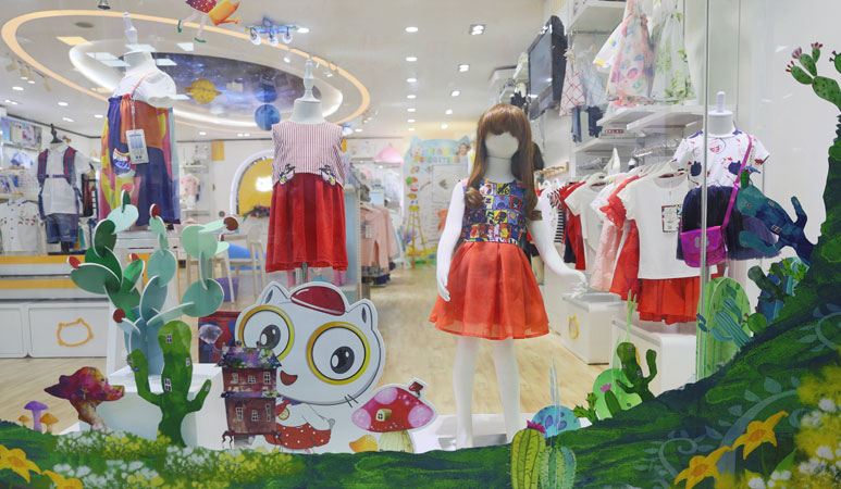 叮当猫2018童装店铺形象图