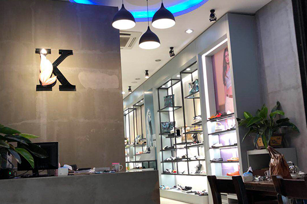 K牌品牌旗舰店店面