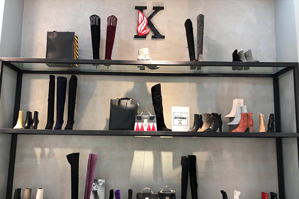 K牌品牌旗舰店店面