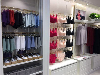 曼妮芬品牌旗舰店店面