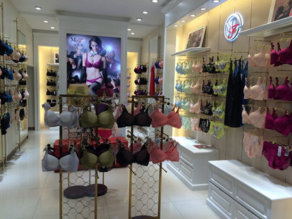 曼妮芬品牌旗舰店店面