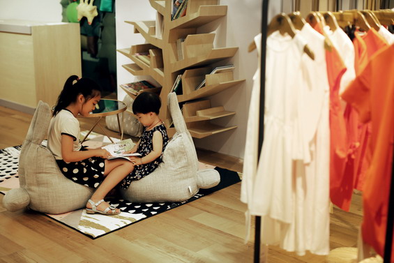 小食梦兽品牌旗舰店店面图第二张