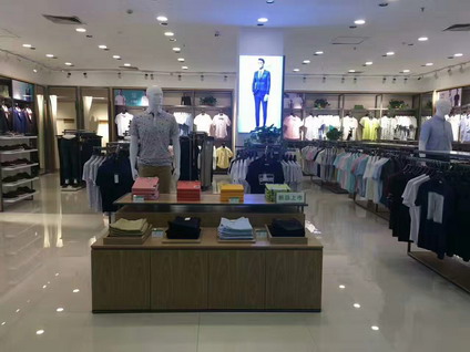 杉杉品牌旗舰店店面