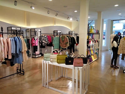 淑女日记品牌旗舰店店面