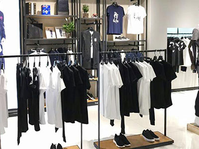它钴终端店铺内部展示